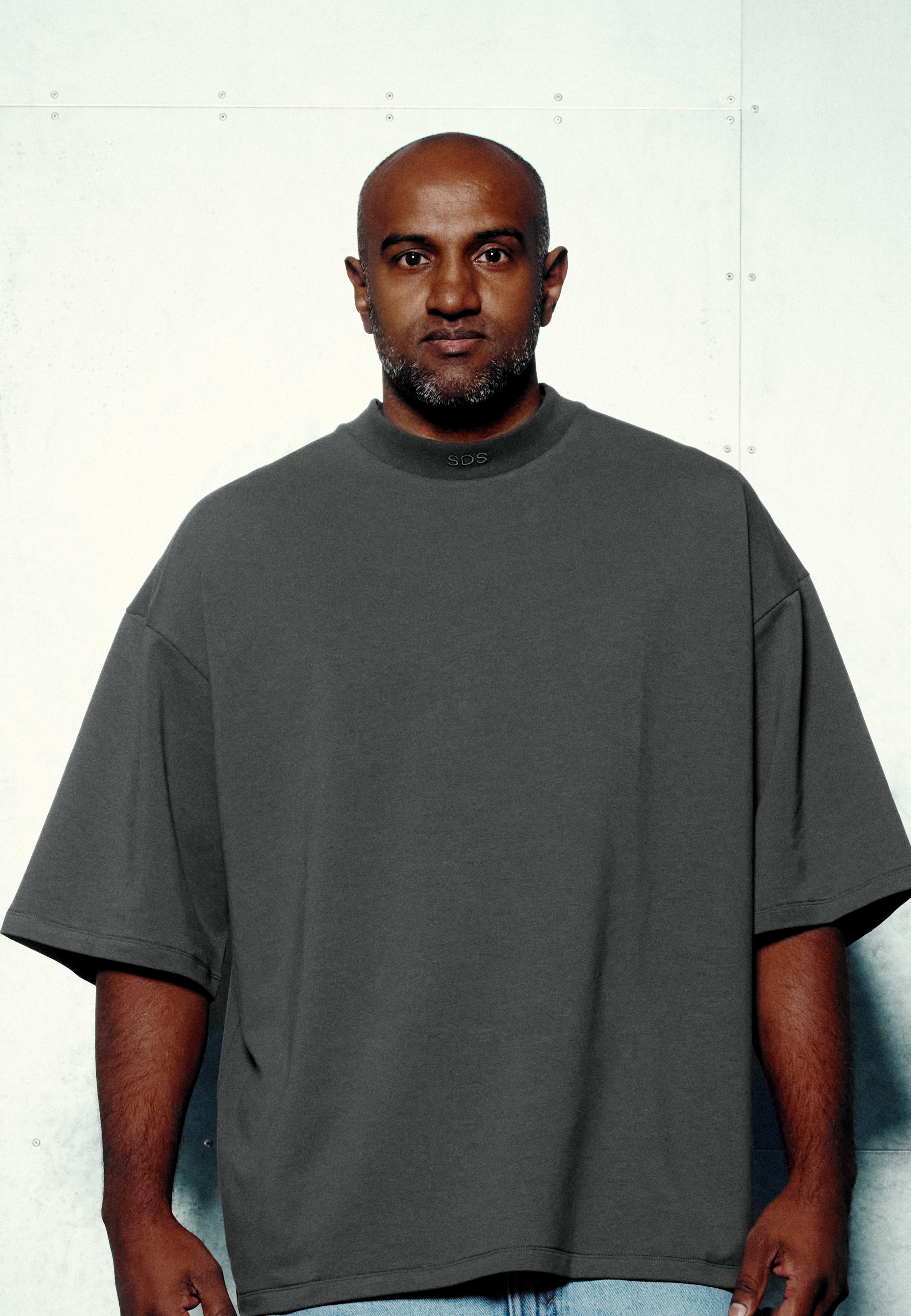 Signature Oversized T - Grey