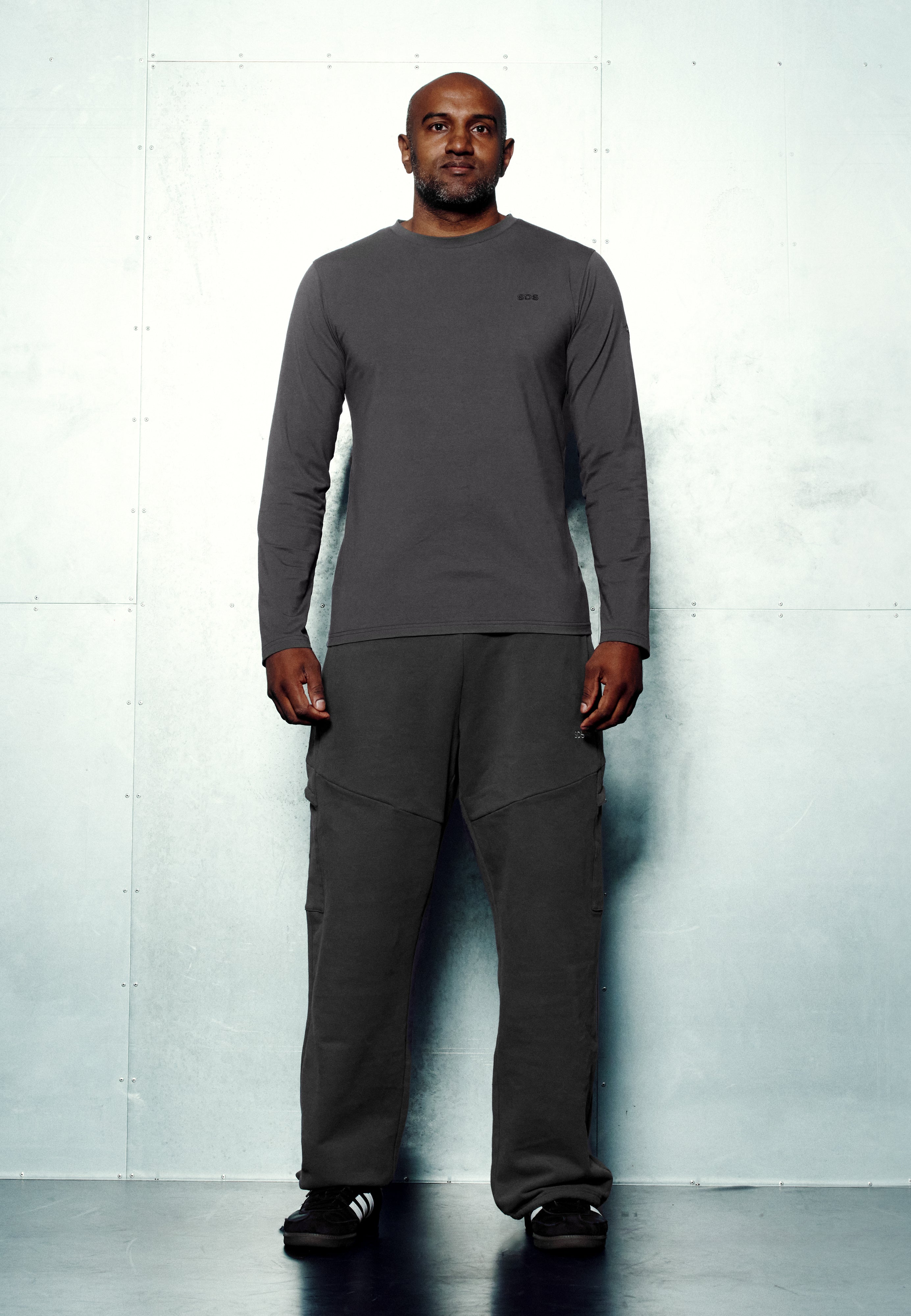 Essential Long Sleeve - Grey