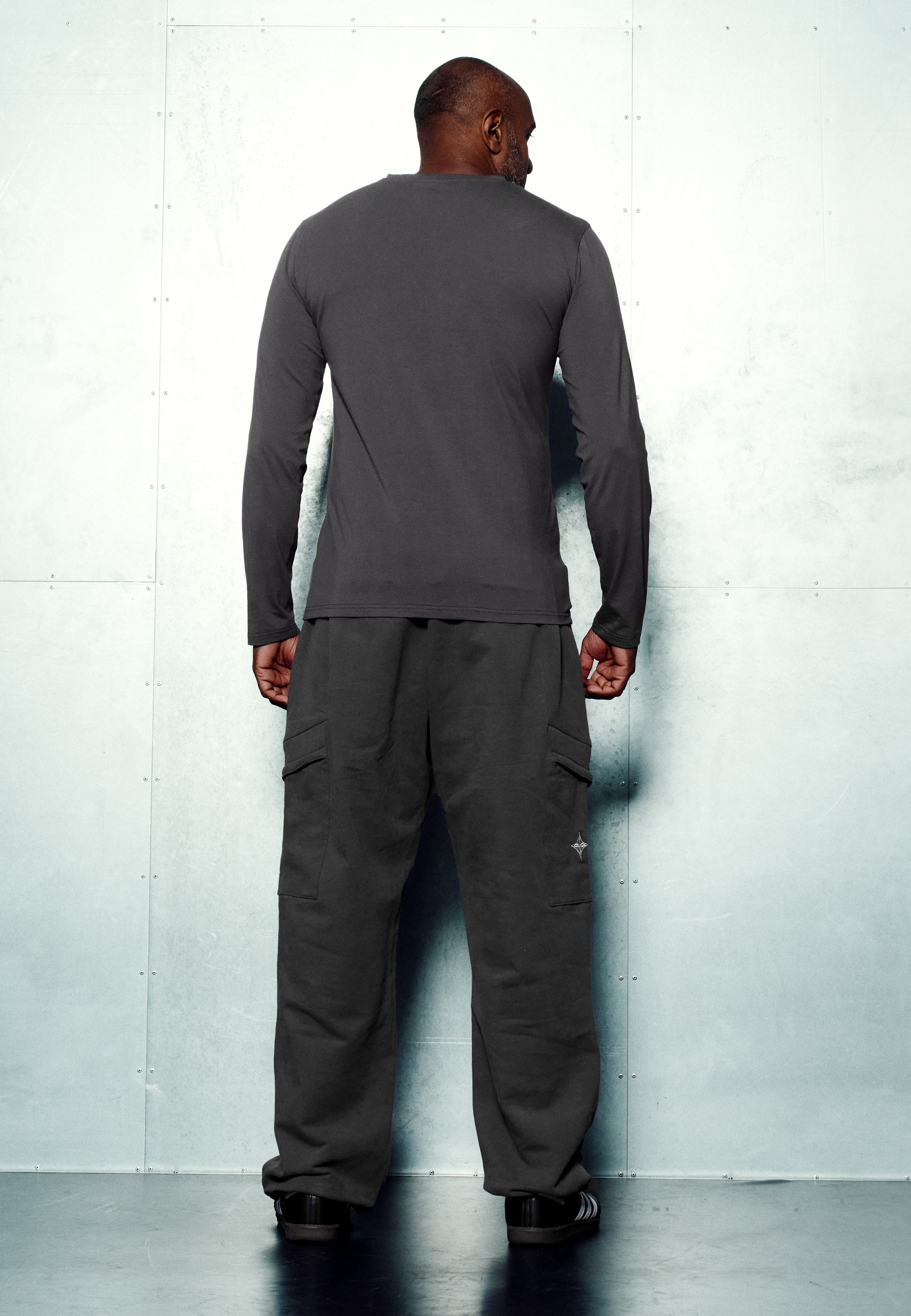 Essential Long Sleeve - Grey